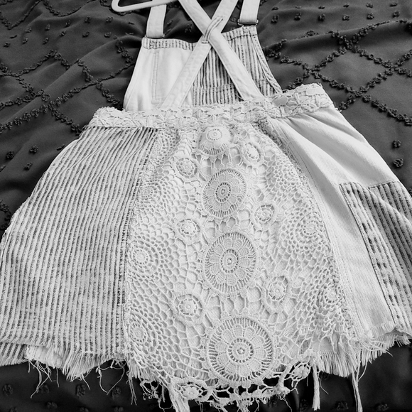 BRAND NEW FREE PEOPLE JUMPER - Picture 2 of 6